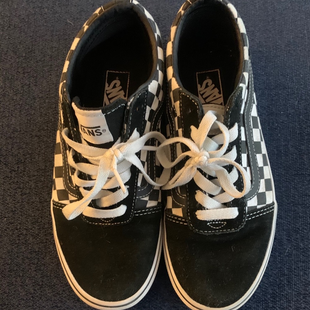 Boys Vans size 4